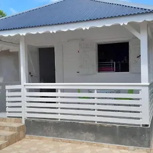 petit-chalet-vacance.comcaribbean.com/